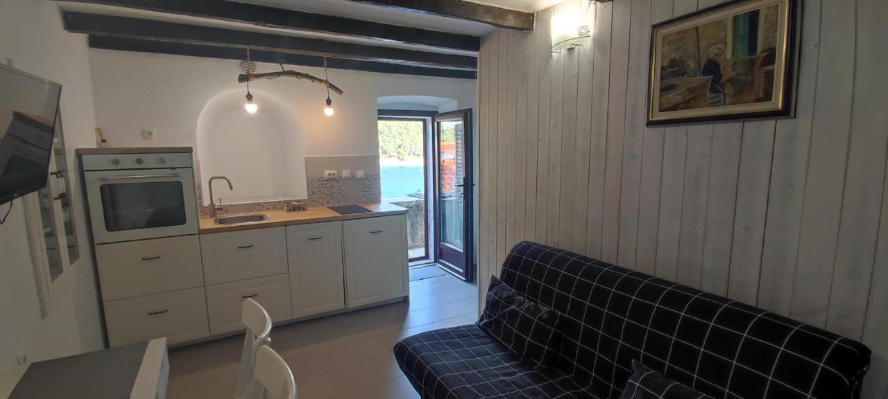 Apartment Desanti Valun Extérieur photo