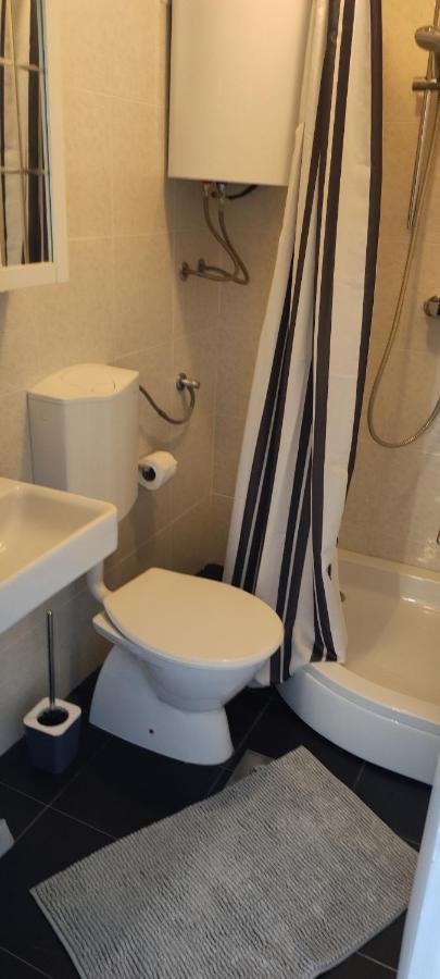 Apartment Desanti Valun Extérieur photo